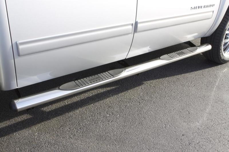 Lund 2019 Ram 1500 Crew Cab Pickup 4in. Oval Straight SS Nerf Bars - Polished Stainless