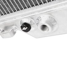 Load image into Gallery viewer, Mishimoto 03-07 Ford F250 w/ 6.0L Powerstroke Engine Aluminum Radiator