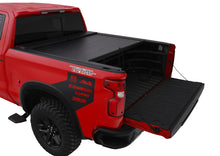 Load image into Gallery viewer, Roll-N-Lock 16-18 Toyota Tacoma Double Cab SB 60-1/2in A-Series Retractable Tonneau Cover
